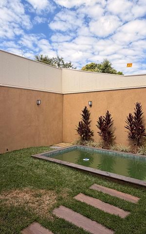 Casa à venda com 190m², 3 quartos e 2 vagasPiscina
