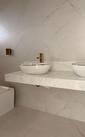 Casa à venda com 190m², 3 quartos e 2 vagasBanheiro da Suíte 1