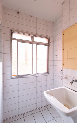 Apartamento à venda com 72m², 3 quartos e 1 vaga Apartamento à venda com 72m², 3 quartos e 1 vagaCozinha e Área de Serviço