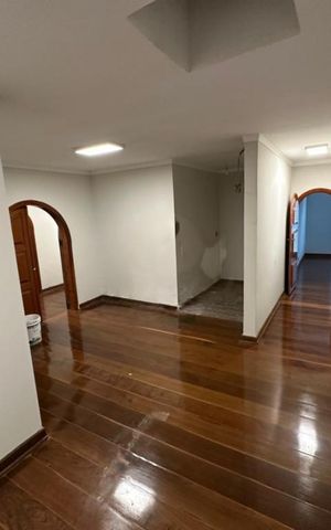 Casa para alugar com 1000m², 15 quartos e 3 vagas