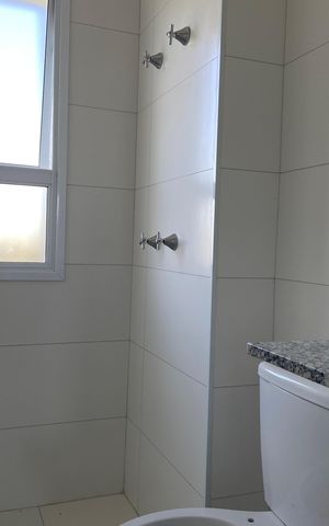 Apartamento à venda com 87m², 3 quartos e 2 vagas Apartamento à venda com 87m², 3 quartos e 2 vagasBanheiro da Suíte