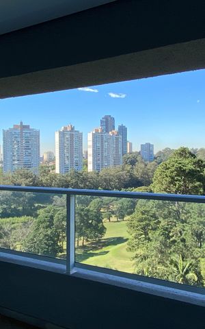 Apartamento à venda com 87m², 3 quartos e 2 vagas Apartamento à venda com 87m², 3 quartos e 2 vagasVaranda