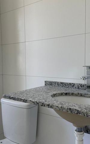 Apartamento à venda com 87m², 3 quartos e 2 vagas Apartamento à venda com 87m², 3 quartos e 2 vagasBanheiro da Suíte