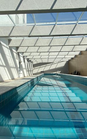 Apartamento à venda com 87m², 3 quartos e 2 vagas Apartamento à venda com 87m², 3 quartos e 2 vagasÁrea comum - Piscina