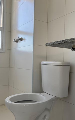 Apartamento à venda com 87m², 3 quartos e 2 vagas Apartamento à venda com 87m², 3 quartos e 2 vagasBanheiro 2