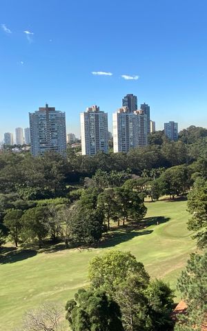 Apartamento à venda com 87m², 3 quartos e 2 vagas Apartamento à venda com 87m², 3 quartos e 2 vagasQuarto 1 - Vista