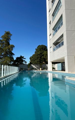 Apartamento à venda com 87m², 3 quartos e 2 vagas Apartamento à venda com 87m², 3 quartos e 2 vagasÁrea comum - Piscina - Vista
