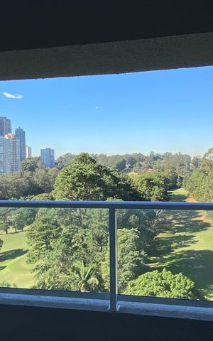 Apartamento à venda com 87m², 3 quartos e 2 vagas Apartamento à venda com 87m², 3 quartos e 2 vagasVaranda