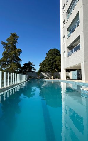 Apartamento à venda com 87m², 3 quartos e 2 vagas Apartamento à venda com 87m², 3 quartos e 2 vagasÁrea comum - Piscina - Vista
