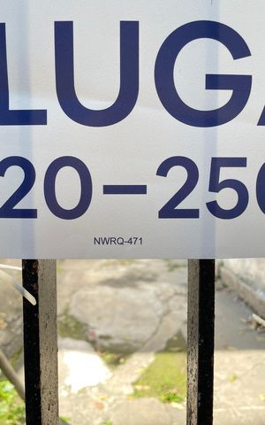 Casa para alugar com 285m², 4 quartos e sem vaga Casa para alugar com 285m², 4 quartos e sem vagaPlaquinha