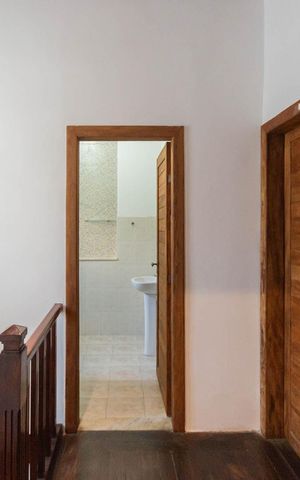 Casa para alugar com 285m², 4 quartos e sem vagaHall segundo andar