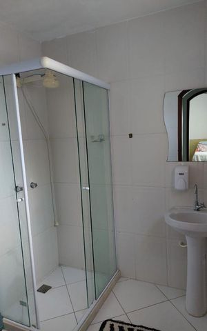 Casa à venda com 260m², 4 quartos e 2 vagasBanheiro da Suíte