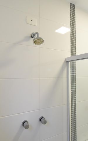 Casa de condomínio para alugar com 130m², 3 quartos e 2 vagasBanheiro