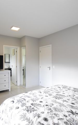 Casa de condomínio para alugar com 130m², 3 quartos e 2 vagasSuíte