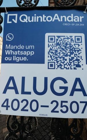 Casa para alugar com 260m², 4 quartos e 3 vagasFachada
