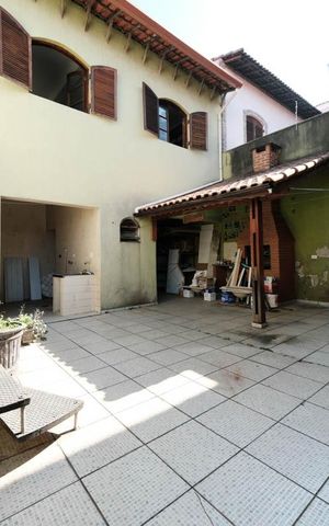 Casa para alugar com 260m², 4 quartos e 3 vagasÁrea externa