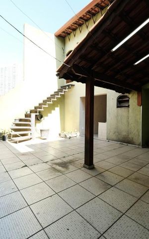 Casa para alugar com 260m², 4 quartos e 3 vagasÁrea externa
