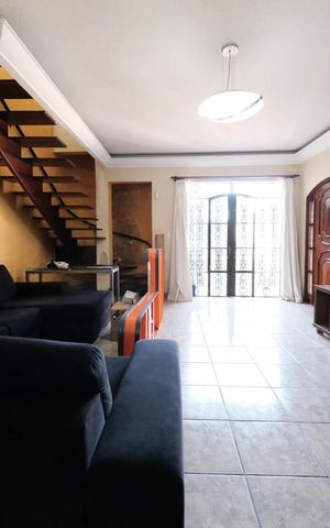 Casa para alugar com 260m², 4 quartos e 3 vagasSala