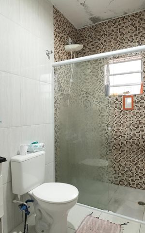 Casa à venda com 106m², 2 quartos e 2 vagasBanheiro Social