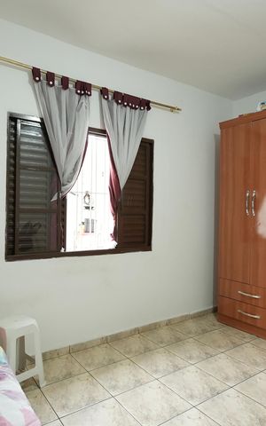 Casa à venda com 106m², 2 quartos e 2 vagasQuarto 2