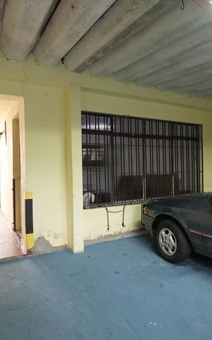 Casa à venda com 106m², 2 quartos e 2 vagasGaragem