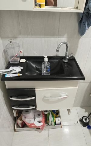 Casa à venda com 106m², 2 quartos e 2 vagasBanheiro Social