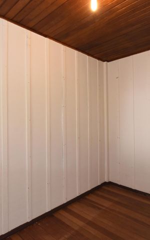 Casa à venda com 70m², 2 quartos e 8 vagasQuarto 