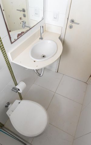 Casa à venda com 70m², 2 quartos e 8 vagasBanheiro