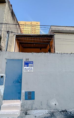 Casa para alugar com 130m², 3 quartos e sem vagaFachada 