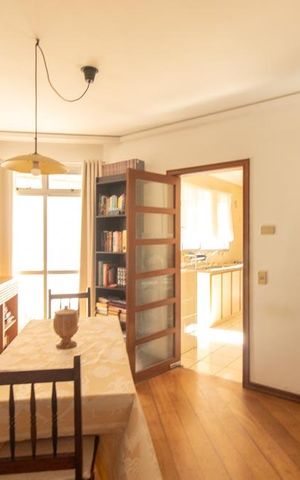Apartamento à venda com 166m², 4 quartos e 2 vagas Apartamento à venda com 166m², 4 quartos e 2 vagasSala de Jantar