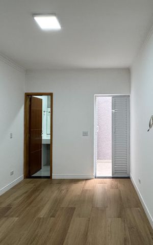 Casa para alugar com 120m², 2 quartos e 2 vagas Casa para alugar com 120m², 2 quartos e 2 vagasSuíte