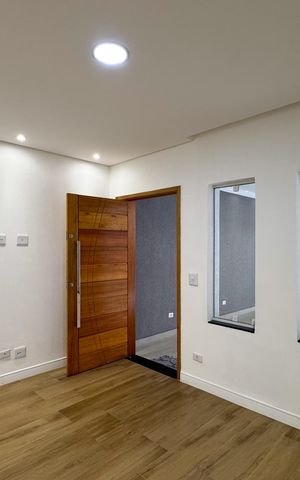 Casa para alugar com 120m², 2 quartos e 2 vagas Casa para alugar com 120m², 2 quartos e 2 vagasSala
