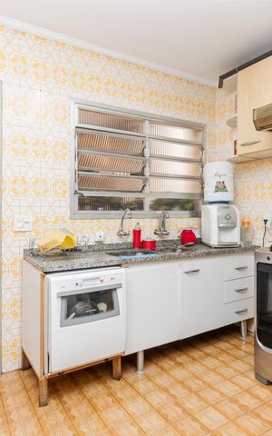 Casa à venda com 160m², 3 quartos e 2 vagas Casa à venda com 160m², 3 quartos e 2 vagasCozinha