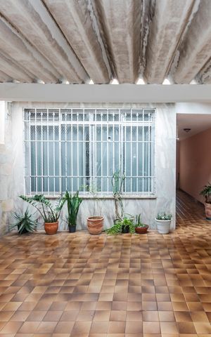 Casa à venda com 160m², 3 quartos e 2 vagas Casa à venda com 160m², 3 quartos e 2 vagasGaragem