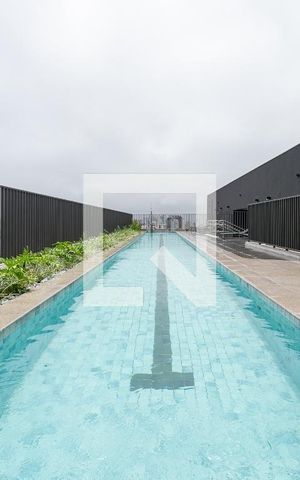 Apartamento à venda com 232m², 4 quartos e 3 vagas Apartamento à venda com 232m², 4 quartos e 3 vagasÁrea comum - Piscina