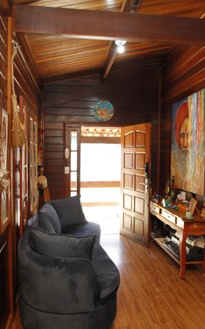 Casa à venda com 260m², 3 quartos e 2 vagasSala