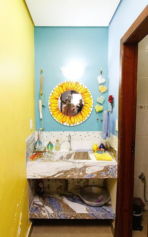 Casa à venda com 260m², 3 quartos e 2 vagasBanheiro 2