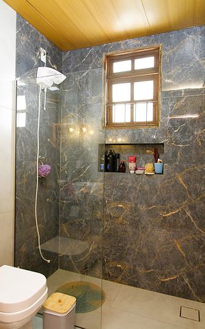 Casa à venda com 260m², 3 quartos e 2 vagasBanheiro Social