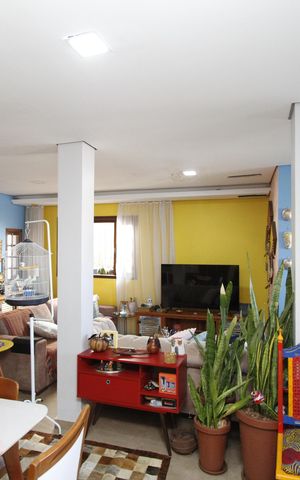 Casa à venda com 260m², 3 quartos e 2 vagasSala 2