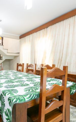 Casa para alugar com 300m², 3 quartos e 2 vagas Casa para alugar com 300m², 3 quartos e 2 vagasSala de Jantar