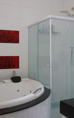 Casa para alugar com 121m², 2 quartos e 1 vagaBanheiro 2