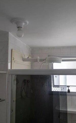 Apartamento à venda com 49m², 2 quartos e 1 vaga Apartamento à venda com 49m², 2 quartos e 1 vagaBanheiro