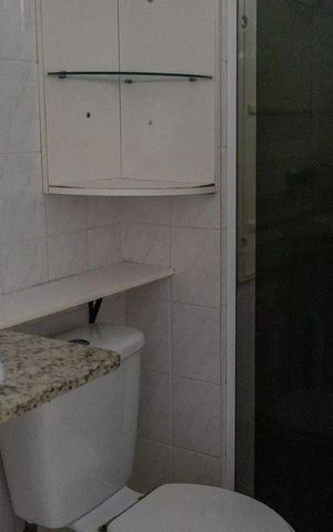 Apartamento à venda com 49m², 2 quartos e 1 vaga Apartamento à venda com 49m², 2 quartos e 1 vagaBanheiro