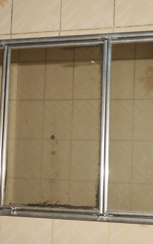 Casa à venda com 125m², 2 quartos e 2 vagasBanheiro 1