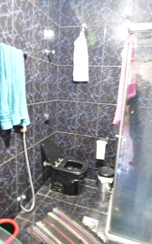 Apartamento à venda com 80m², 2 quartos e sem vagaBanheiro