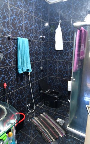 Apartamento à venda com 80m², 2 quartos e sem vagaBanheiro