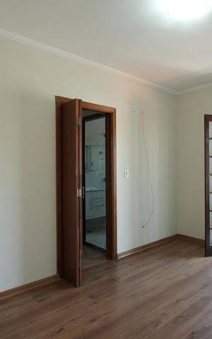 Casa para alugar com 242m², 3 quartos e 5 vagasQuarto Suite 3