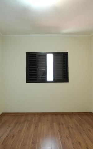 Casa para alugar com 242m², 3 quartos e 5 vagasQuarto Suite 1