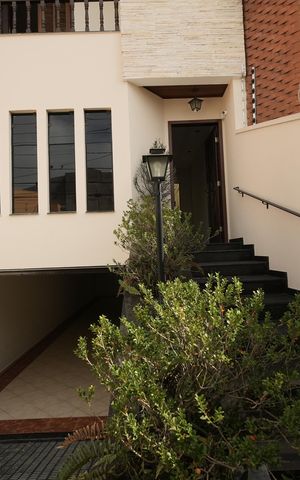Casa para alugar com 242m², 3 quartos e 5 vagasGaragem