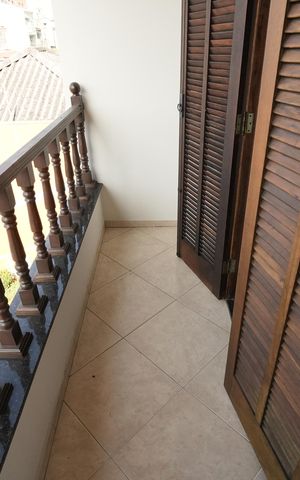 Casa para alugar com 242m², 3 quartos e 5 vagasSacada